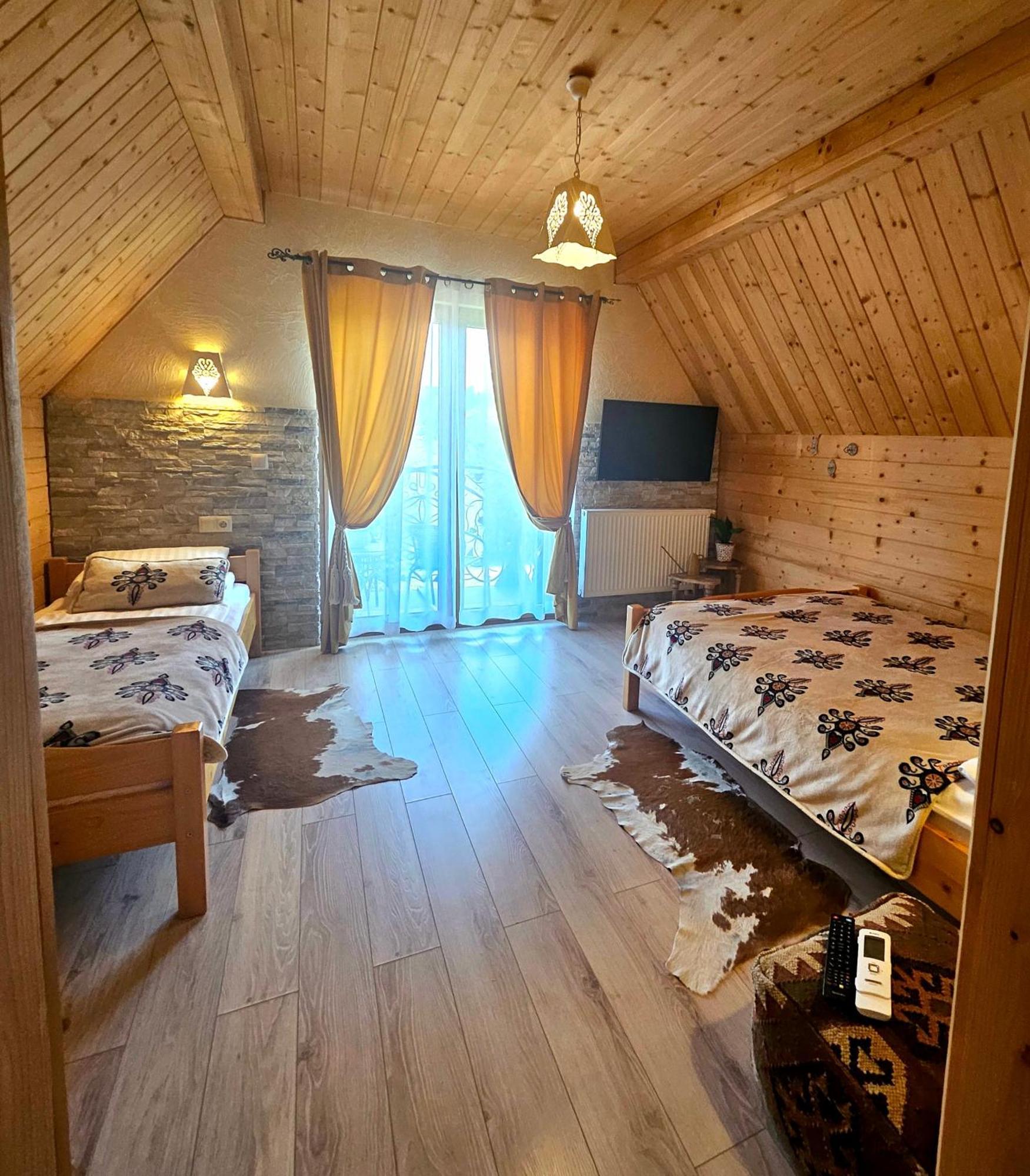 Goralska Chatka 2 Highland Cottage - Split Ac, Jacuzzi, Sauna, Private Parking, Mountains View, Garden, Zakopane Kültér fotó